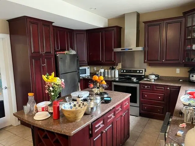 Photo 2 of 5 at 3411 Catalina Crescent