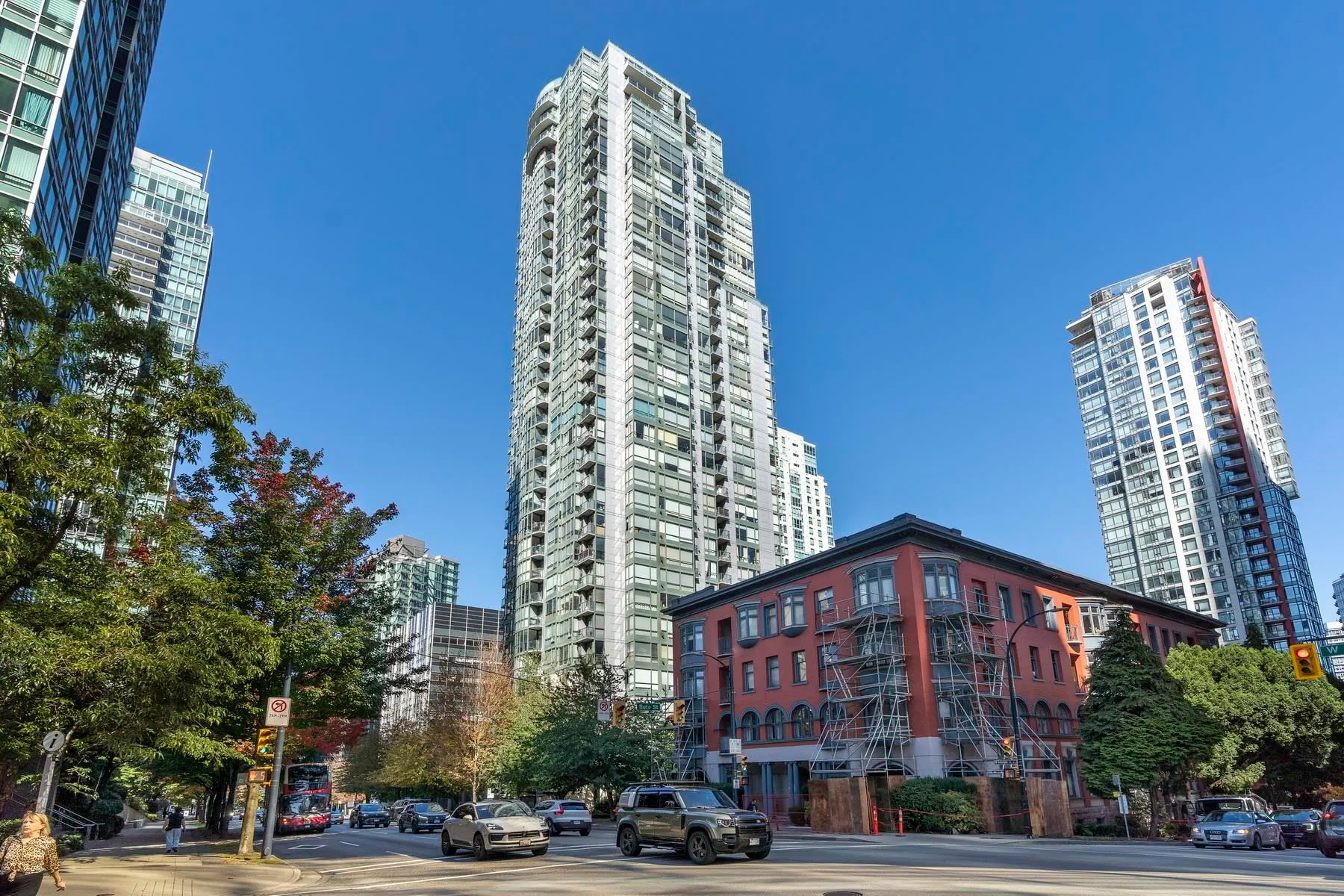 Photo 1 of 40 at #607 – 1239 W Georgia Street