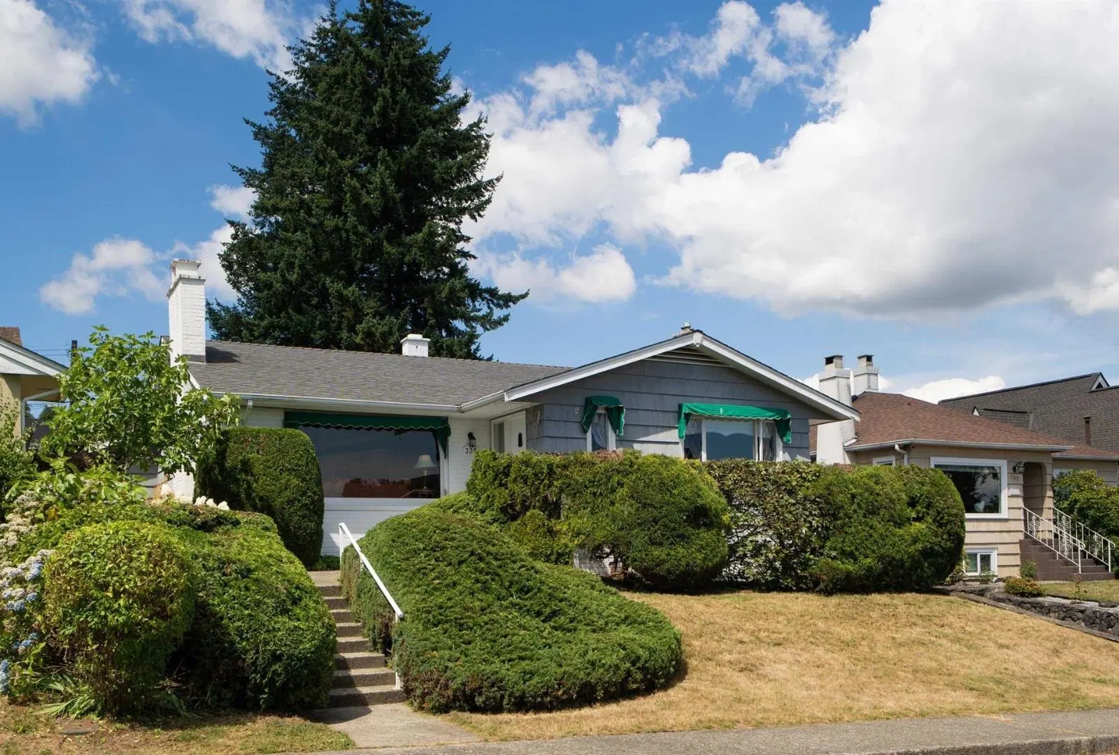 335 Churchill Avenue
