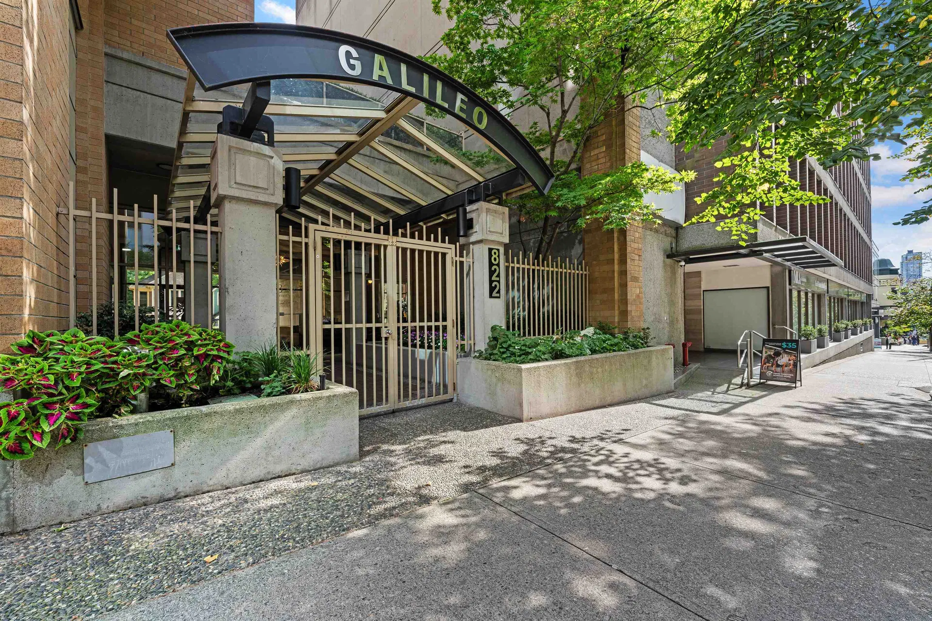 #1405 – 822 Homer Street