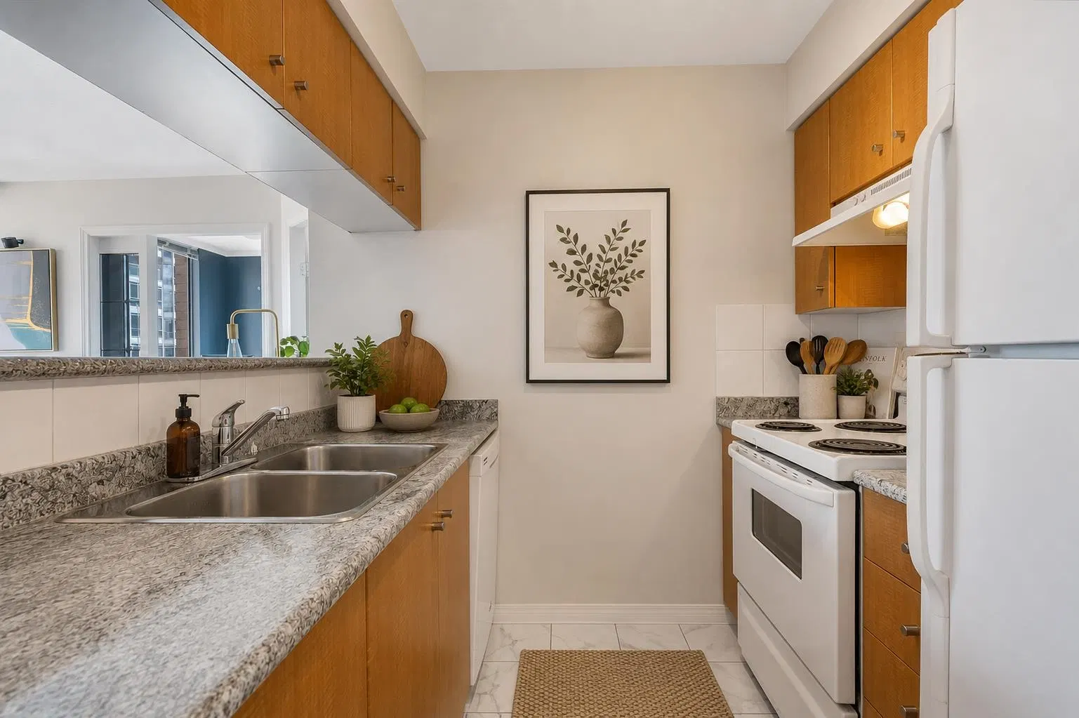 Photo 5 of 20 at #1405 – 822 Homer Street