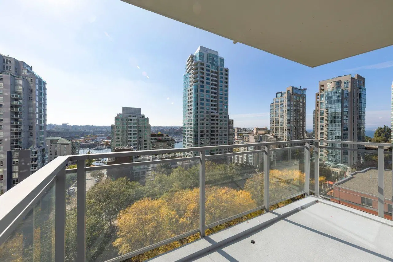 #1004 – 1455 Howe Street