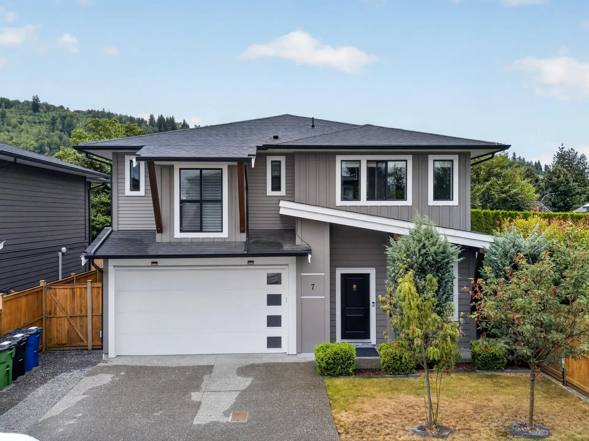 #7 – 5665 Promontory Road