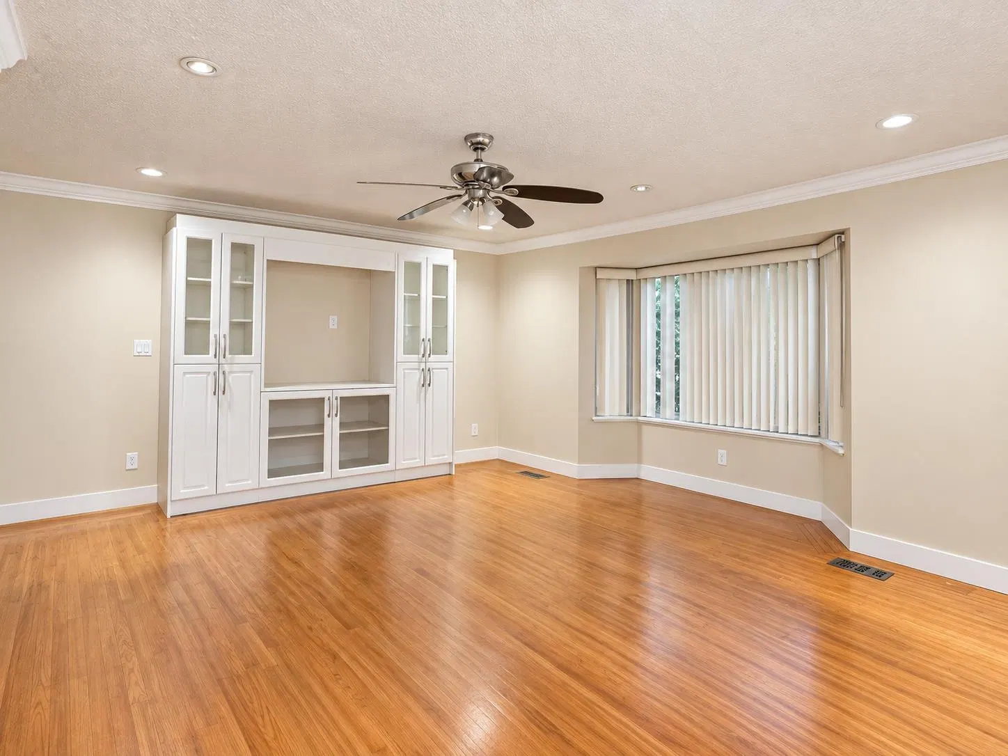 Photo 5 of 29 at 11443 75 Avenue