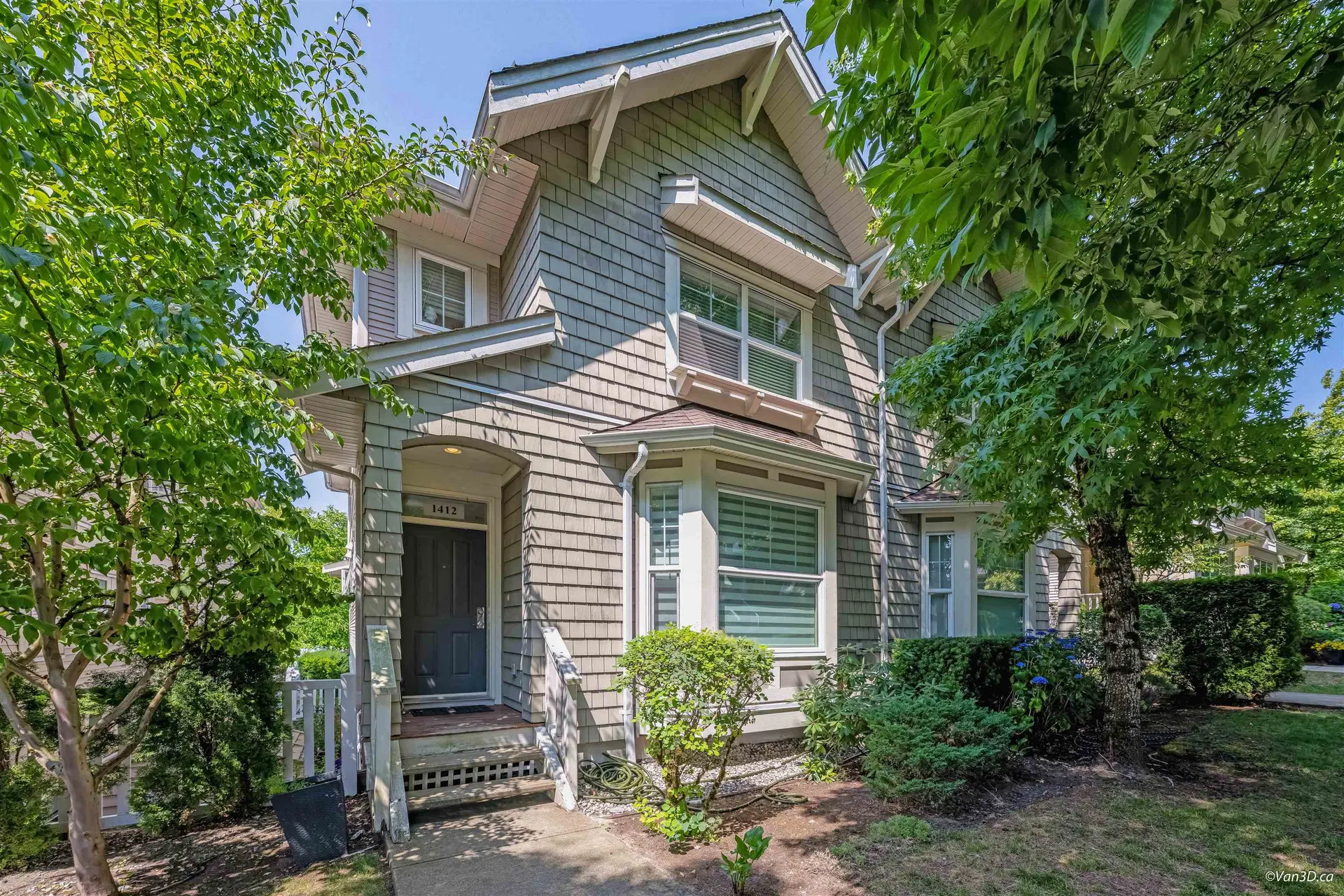 Photo 1 of 35 at 1412 Marguerite Street