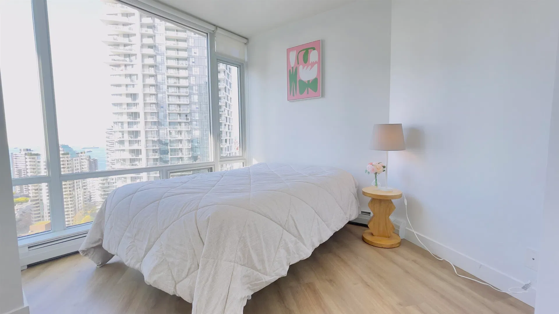 Photo 5 of 20 at #3108 – 1283 Howe Street