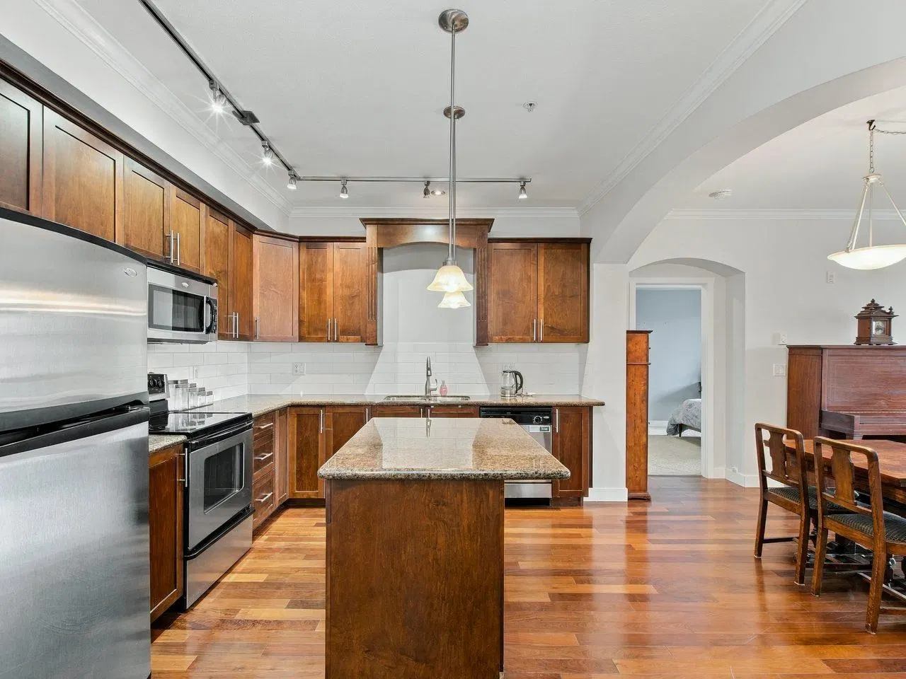 Photo 2 of 23 at #314 – 2627 Shaughnessy Street
