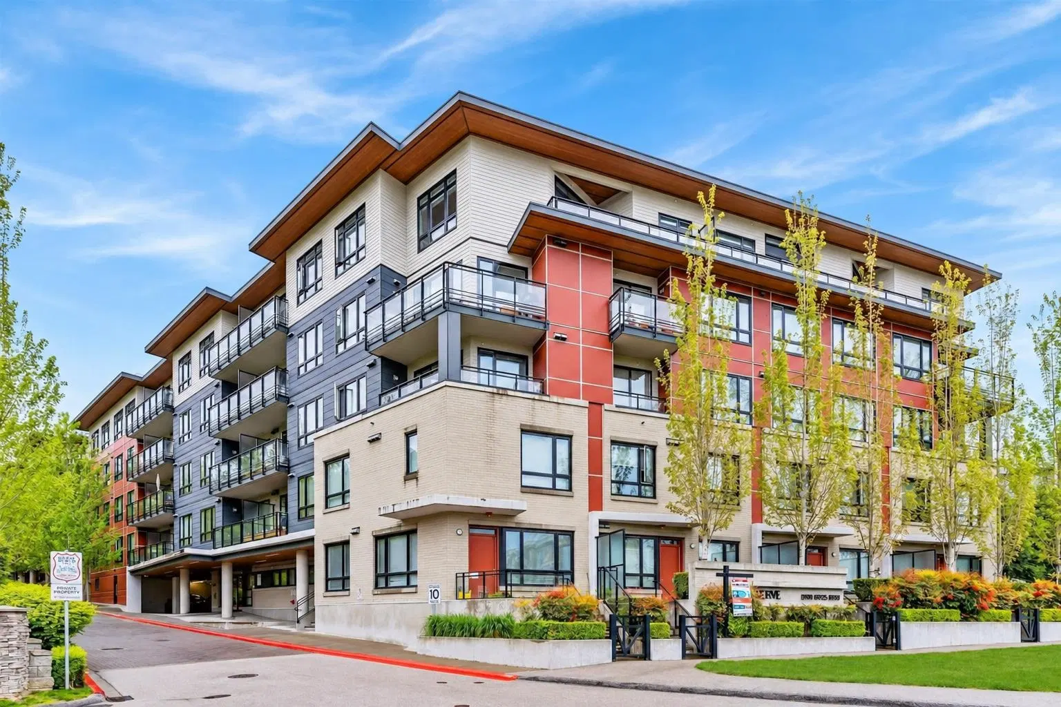 Photo 1 of 16 at #311 – 13919 Fraser Highway