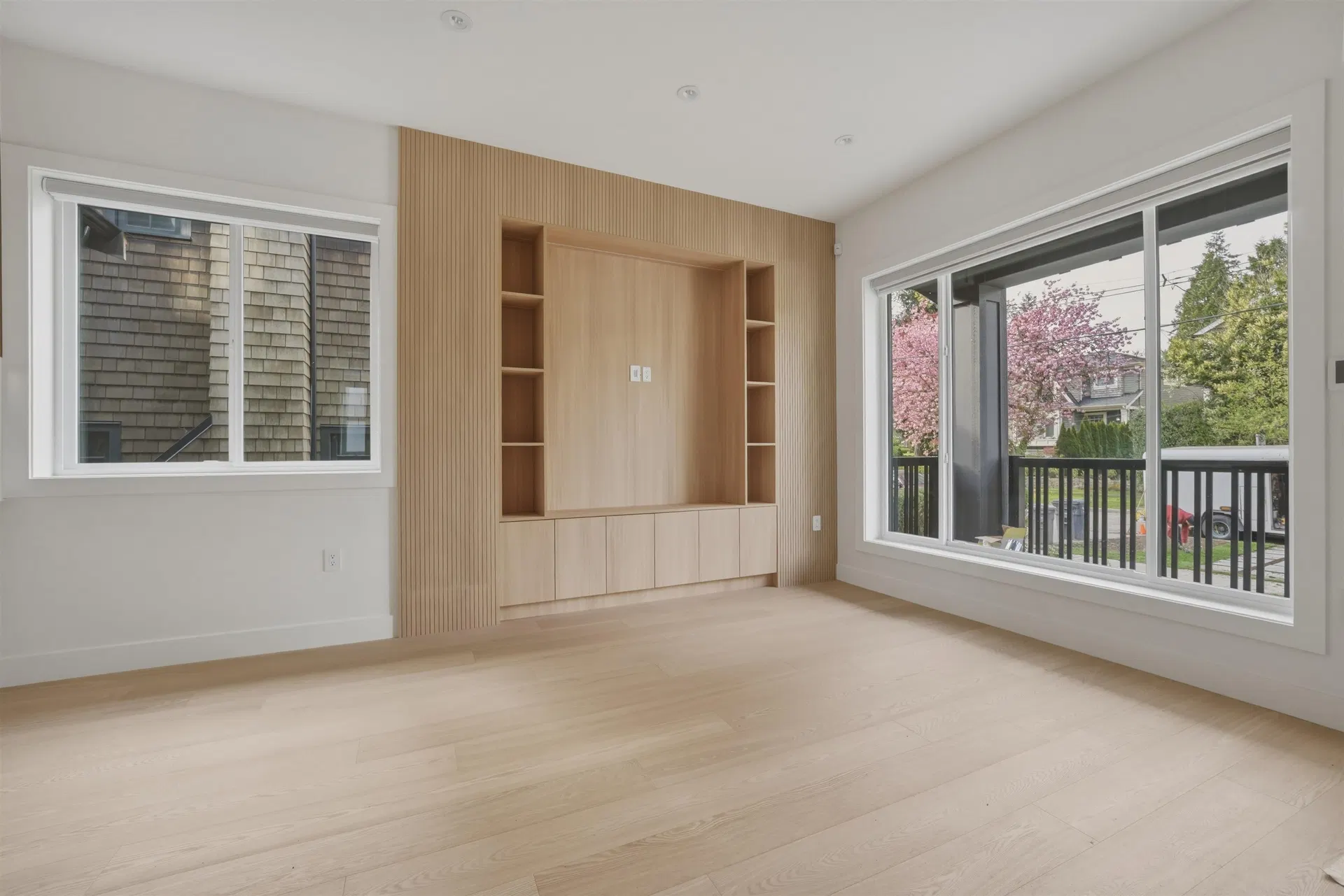 Photo 5 of 40 at 3116 W 42nd Avenue