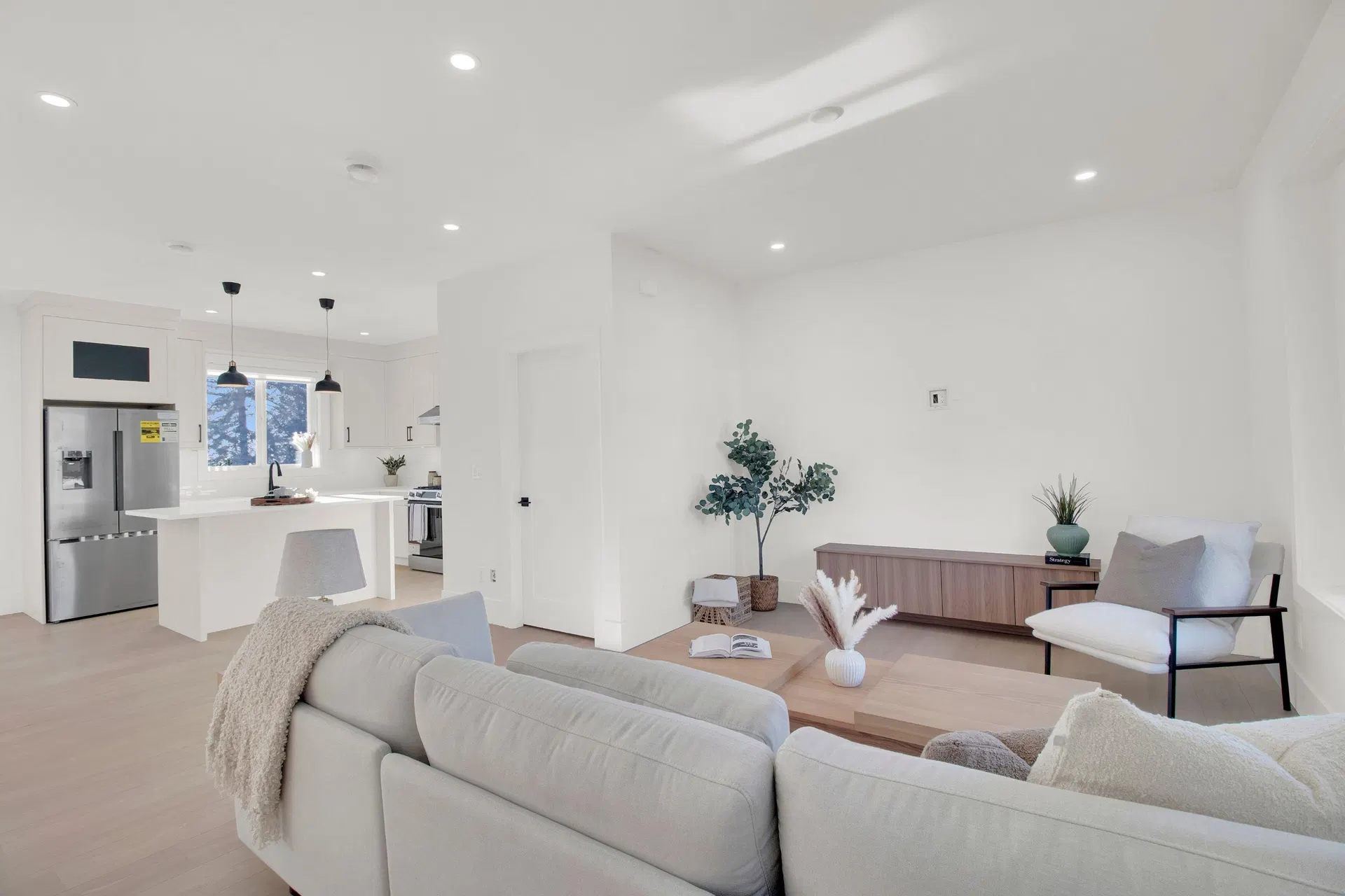 Photo 5 of 23 at #102 – 16058 9a Avenue
