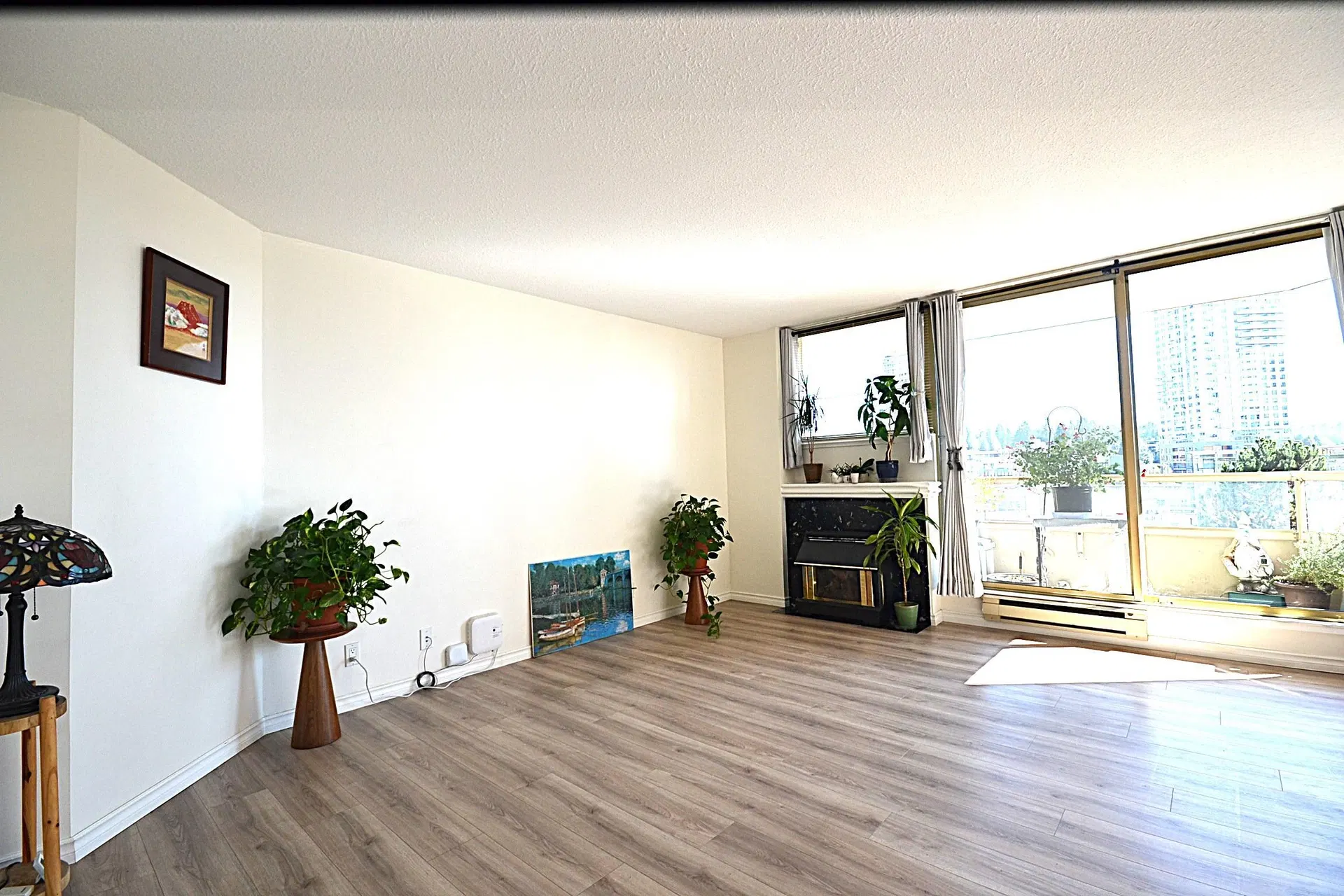 Photo 3 of 28 at #801 – 738 Farrow Street