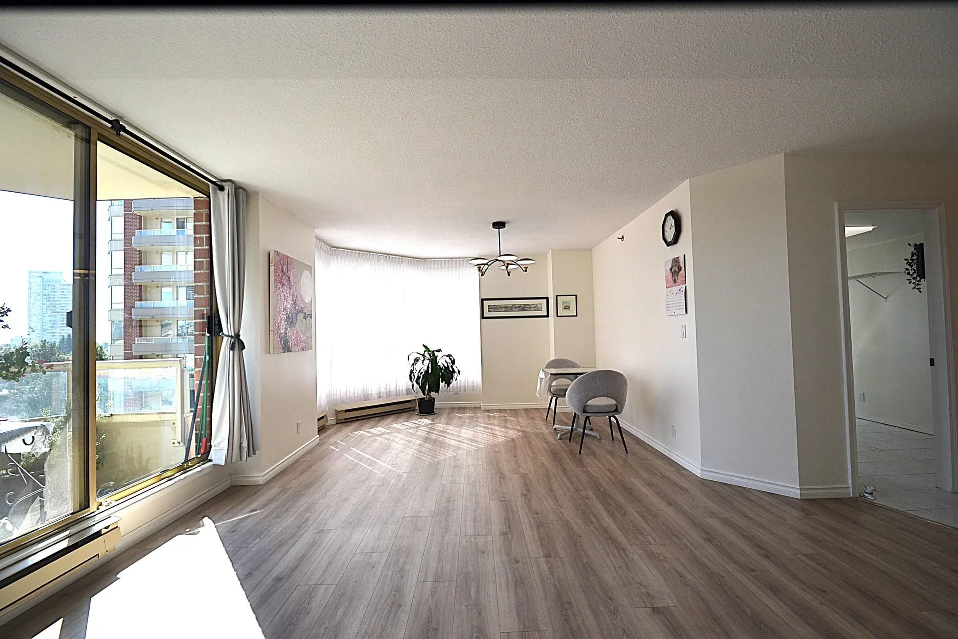 Photo 4 of 28 at #801 – 738 Farrow Street