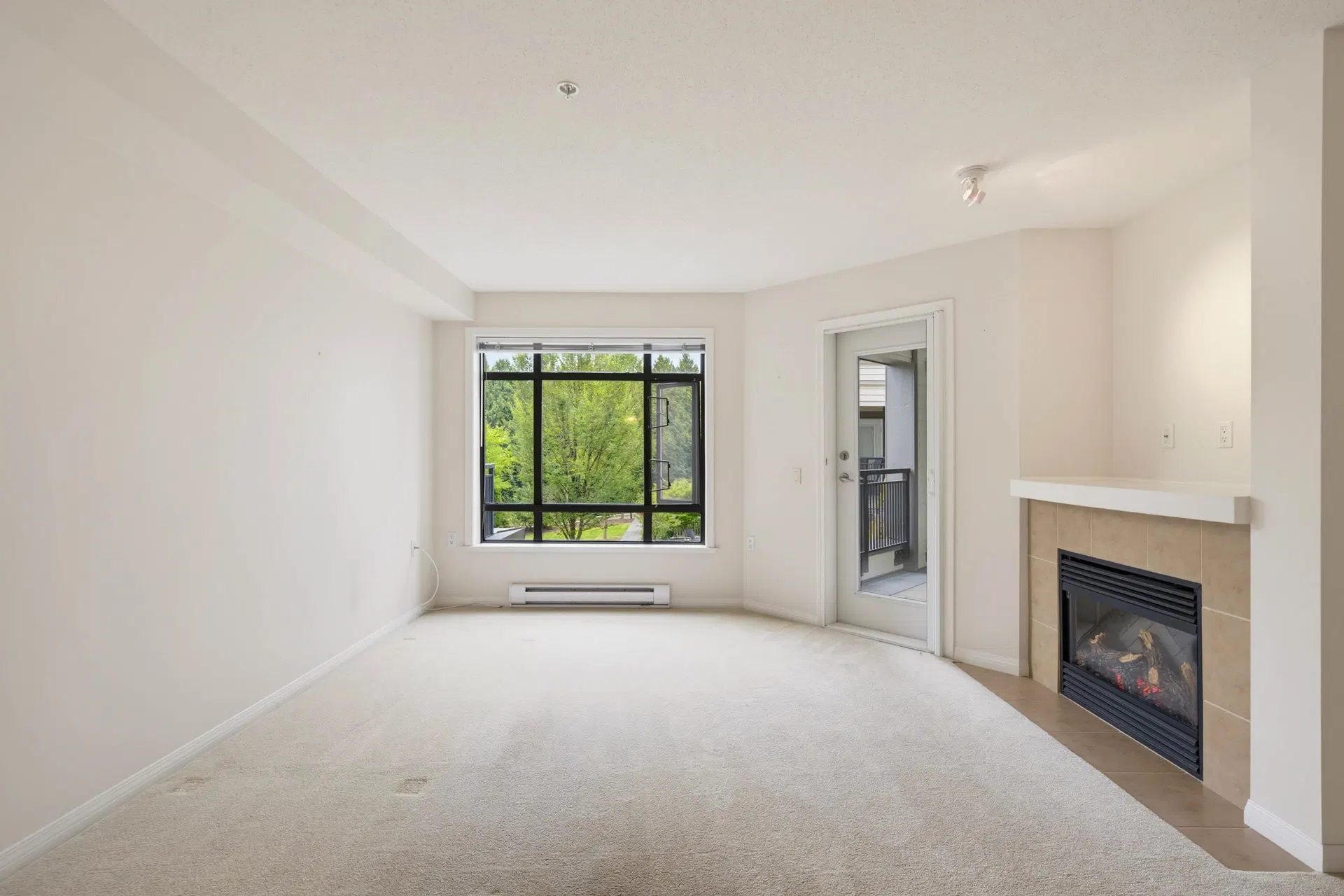 Photo 5 of 40 at #214 – 8880 202 Street
