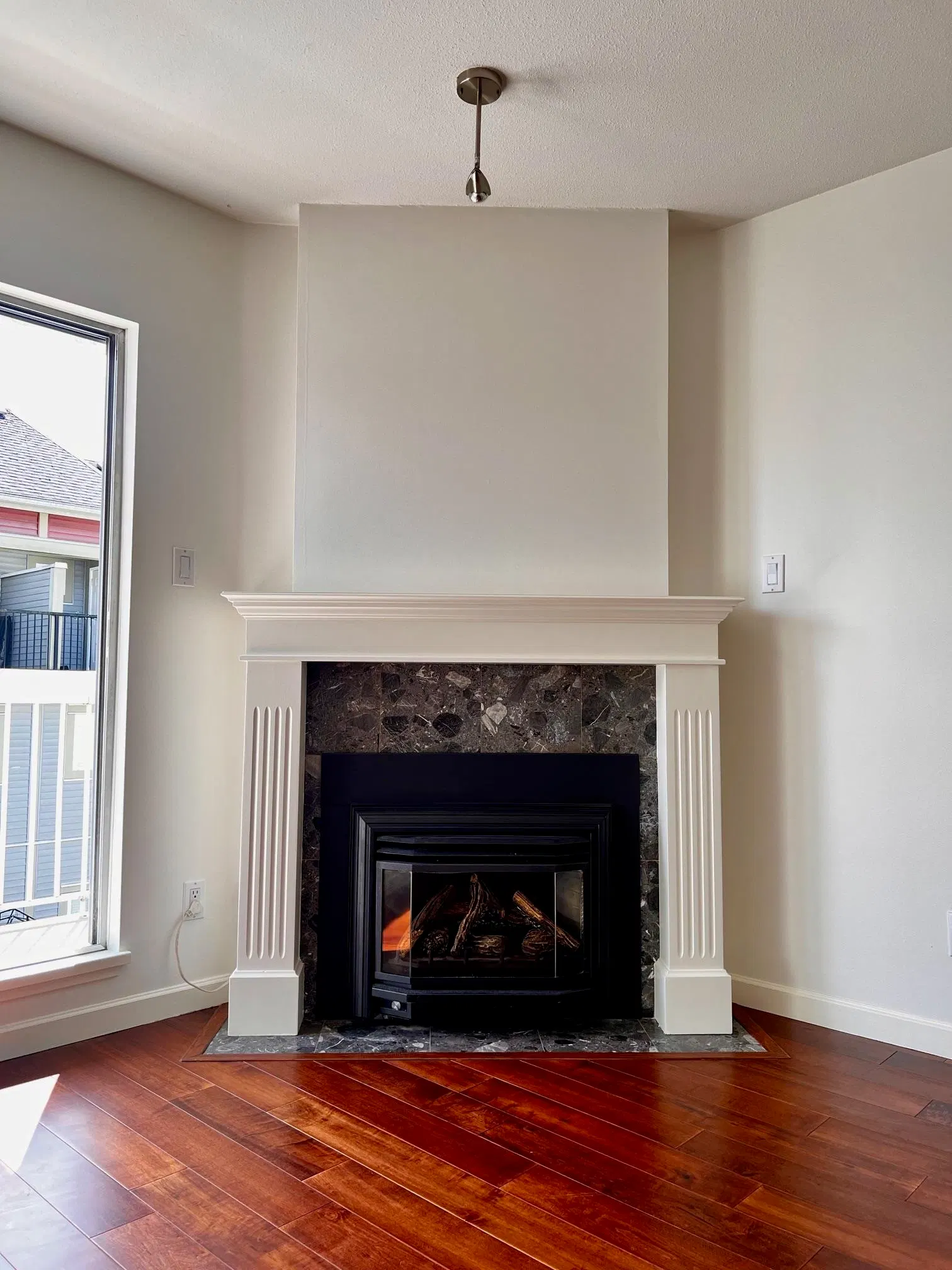 Photo 5 of 25 at #313 – 9299 121 Street