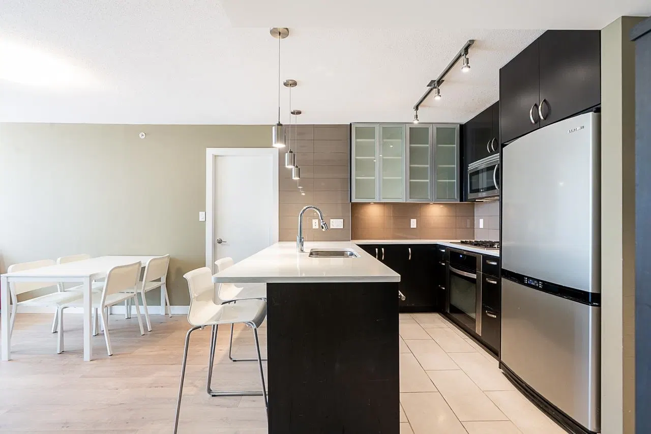 Photo 5 of 37 at #504 – 7328 Arcola Street