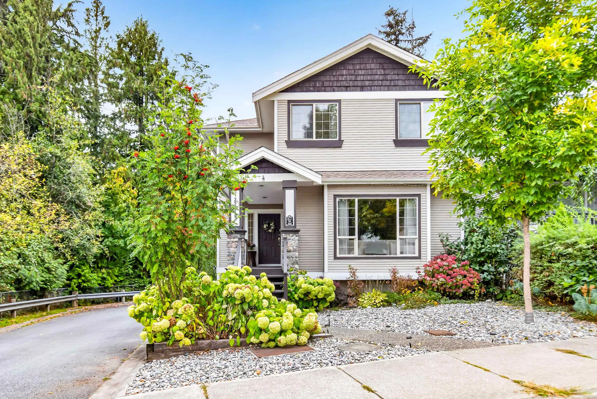 Photo 2 of 40 at 22799 116 Avenue