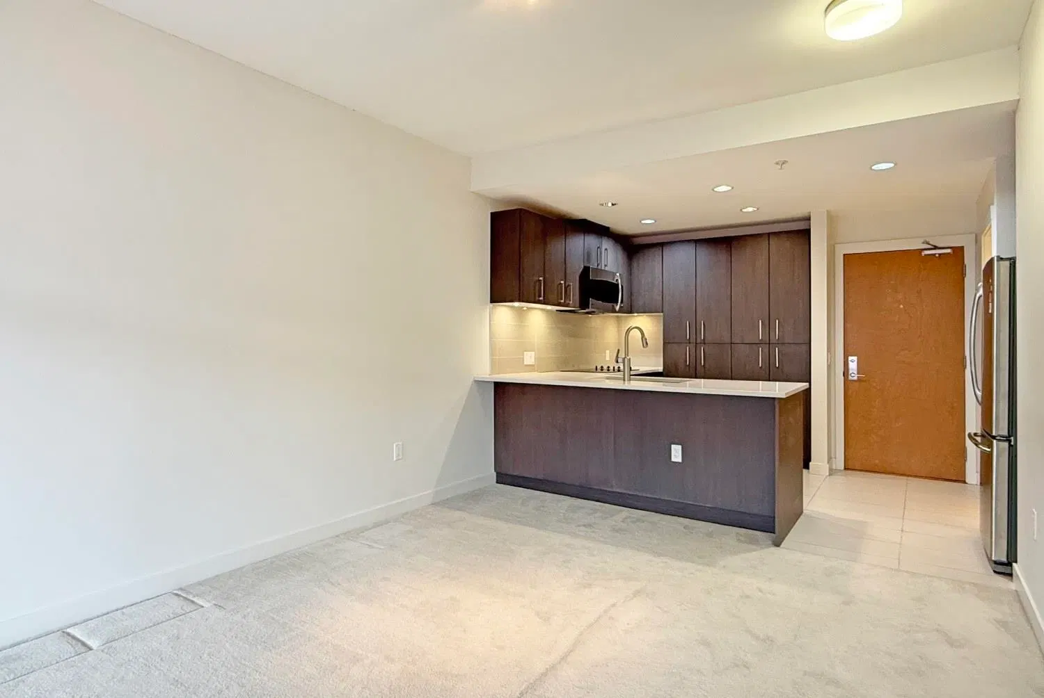 Photo 5 of 17 at #607 – 5983 Gray Avenue