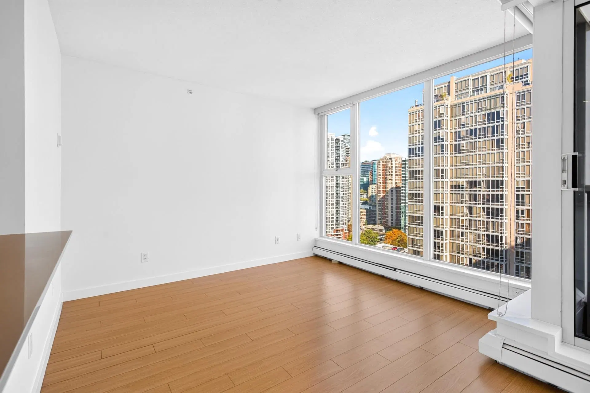 Photo 3 of 36 at #2603 – 1008 Cambie Street