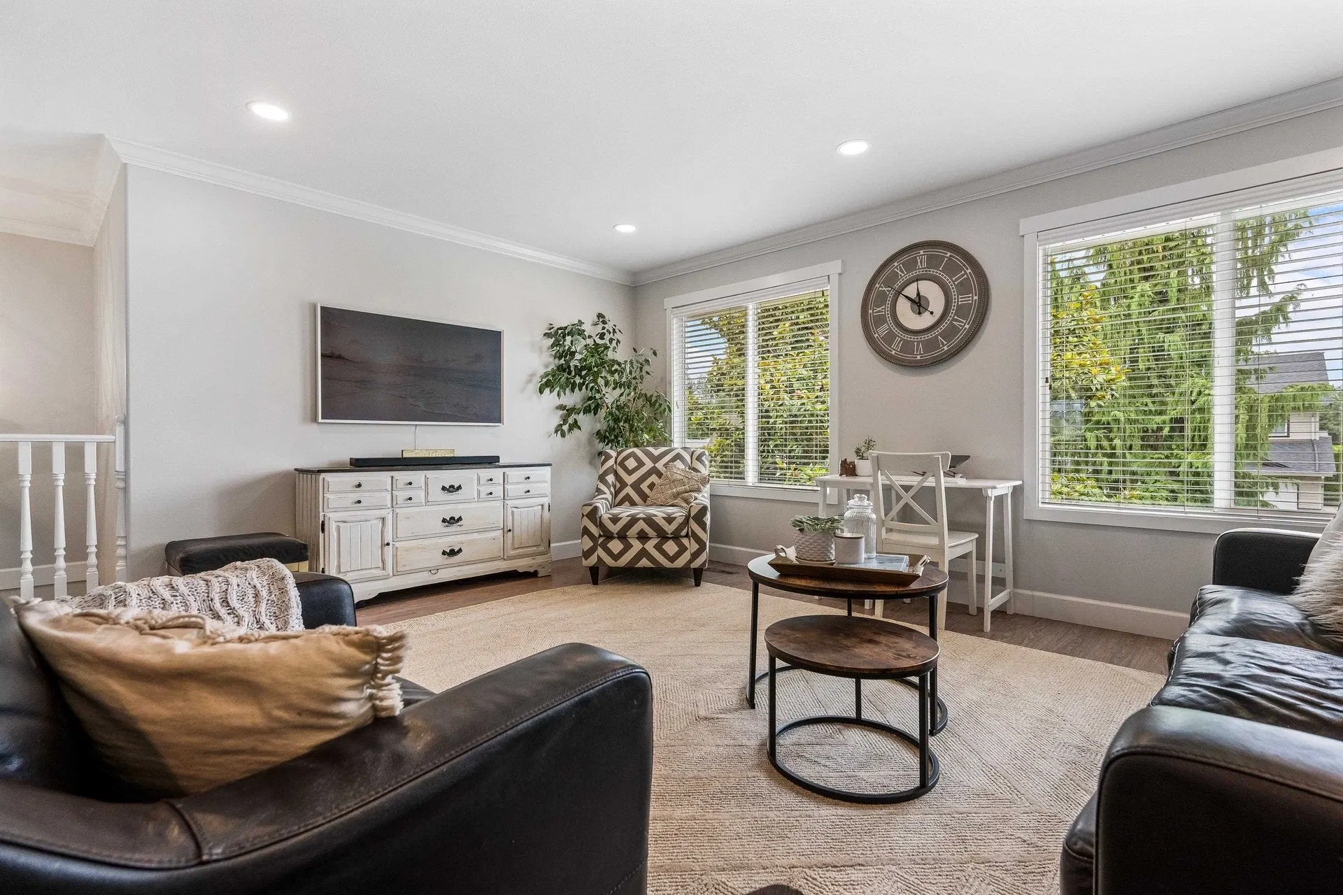 Photo 4 of 40 at 46272 Ranchero Drive