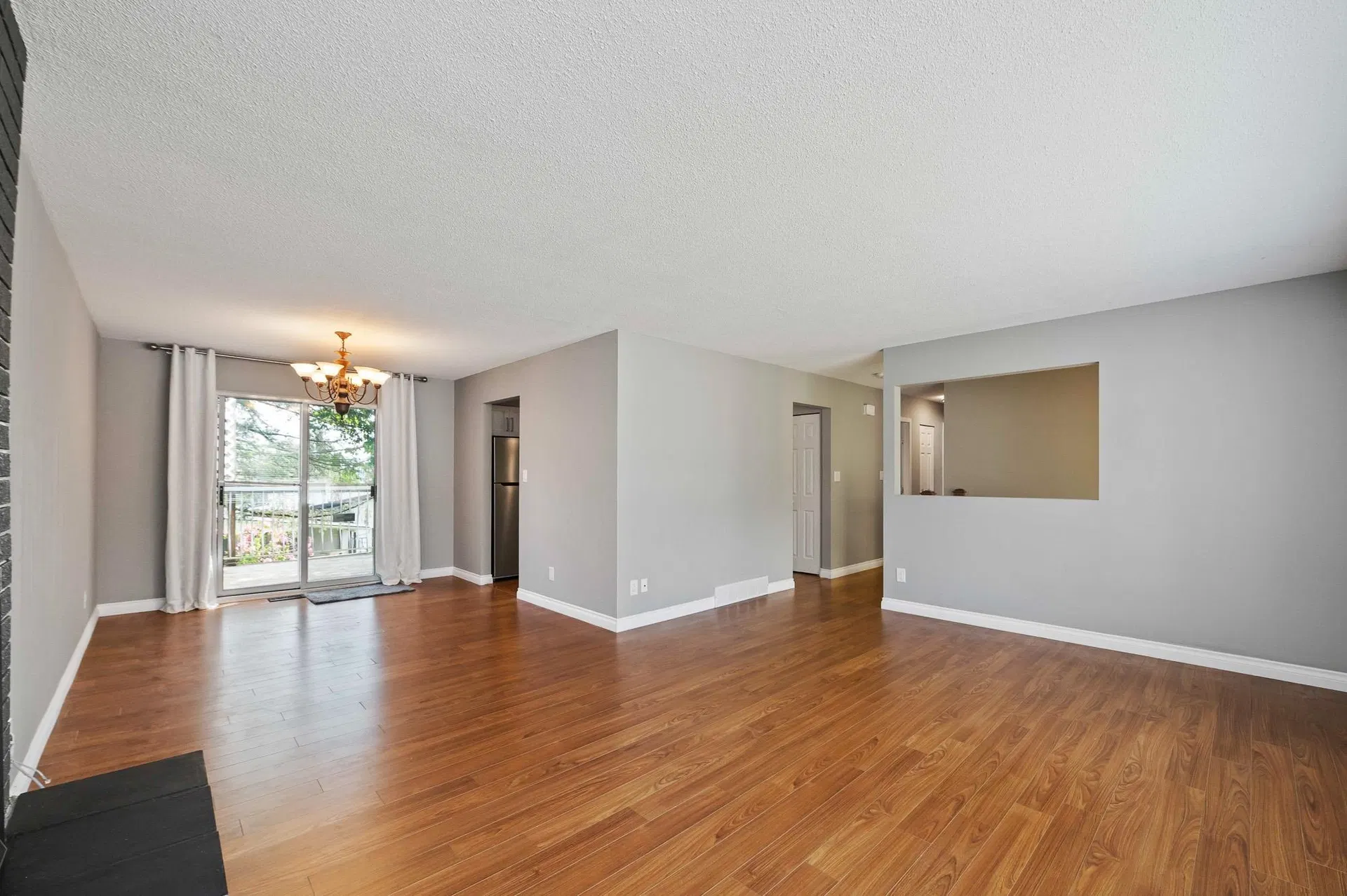 Photo 5 of 40 at 32724 Mcrae Avenue