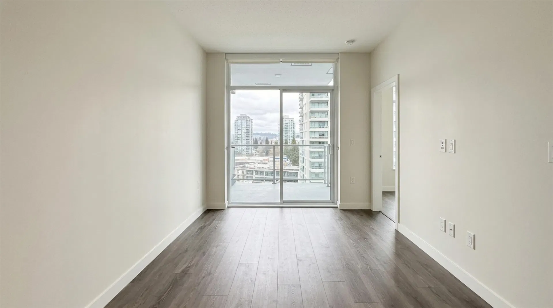 Photo 2 of 40 at #1406 – 3430 E Kent Avenue South