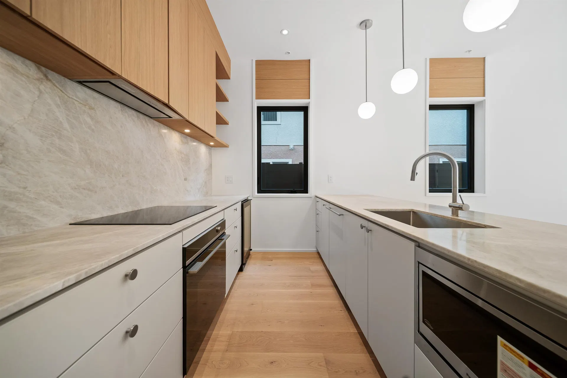 Photo 5 of 39 at #3 – 164 E 38th Avenue