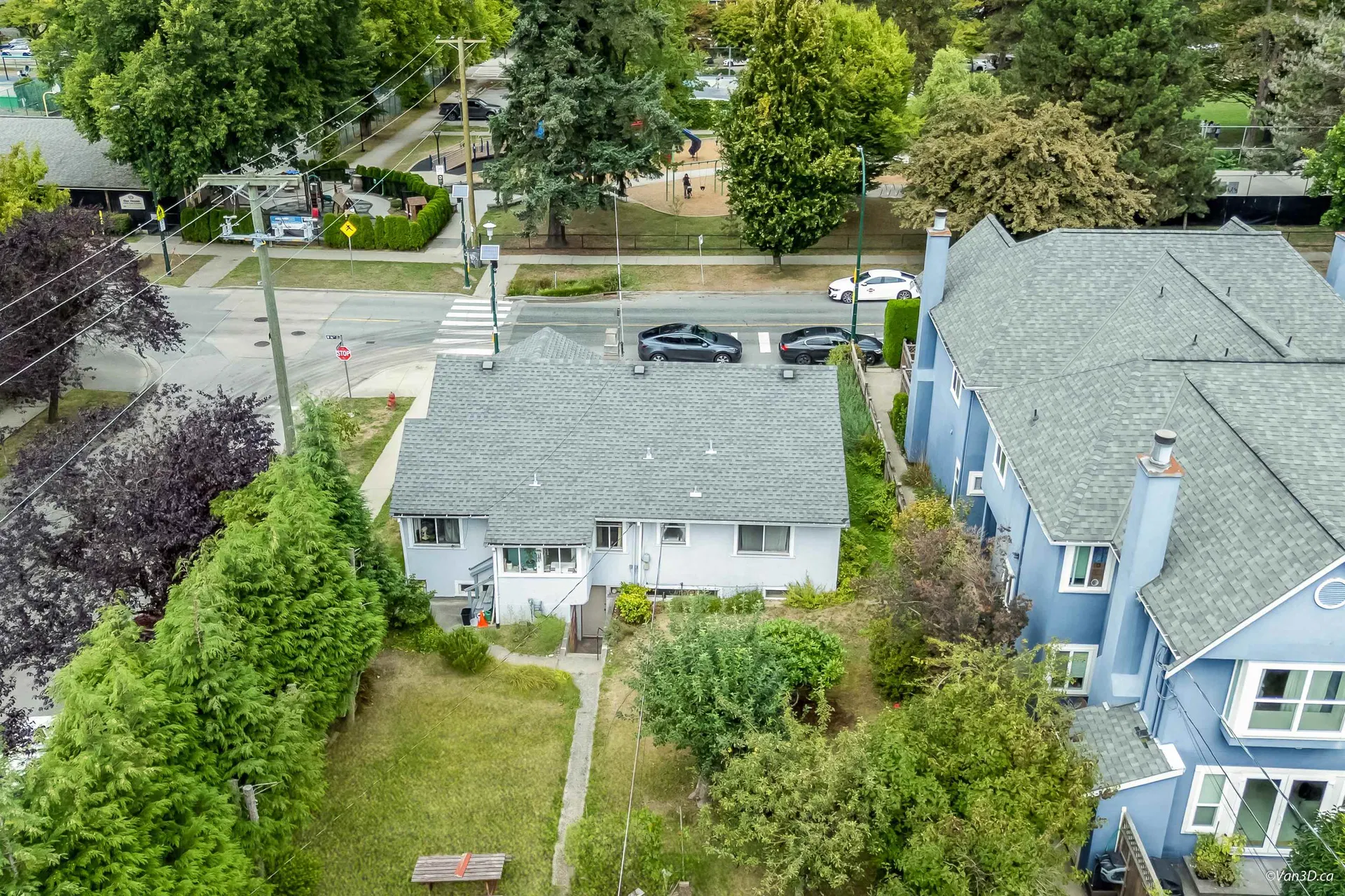 Photo 2 of 39 at 96 W 16th Avenue