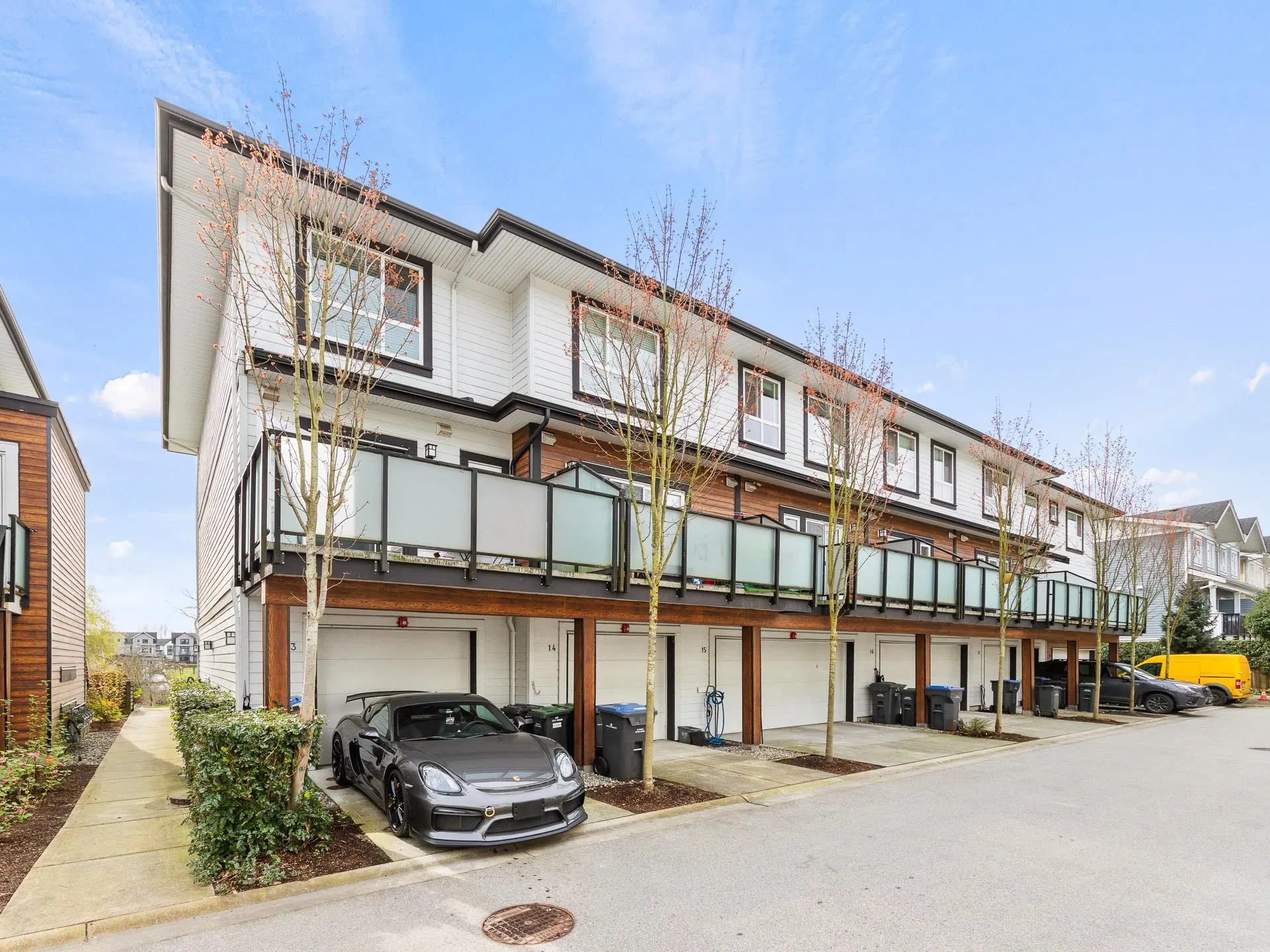 Photo 5 of 29 at #15 – 240 Jardine Street