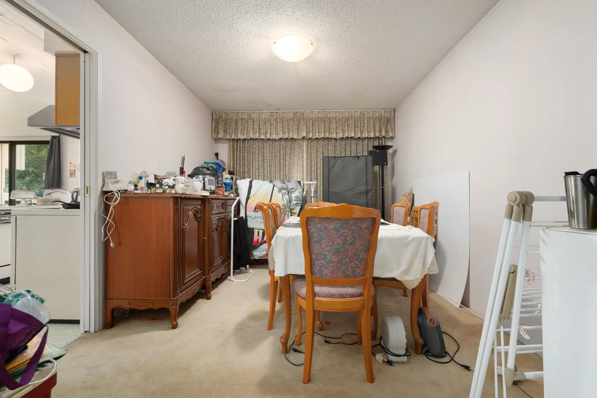 Photo 5 of 23 at 7340 Schaefer Avenue