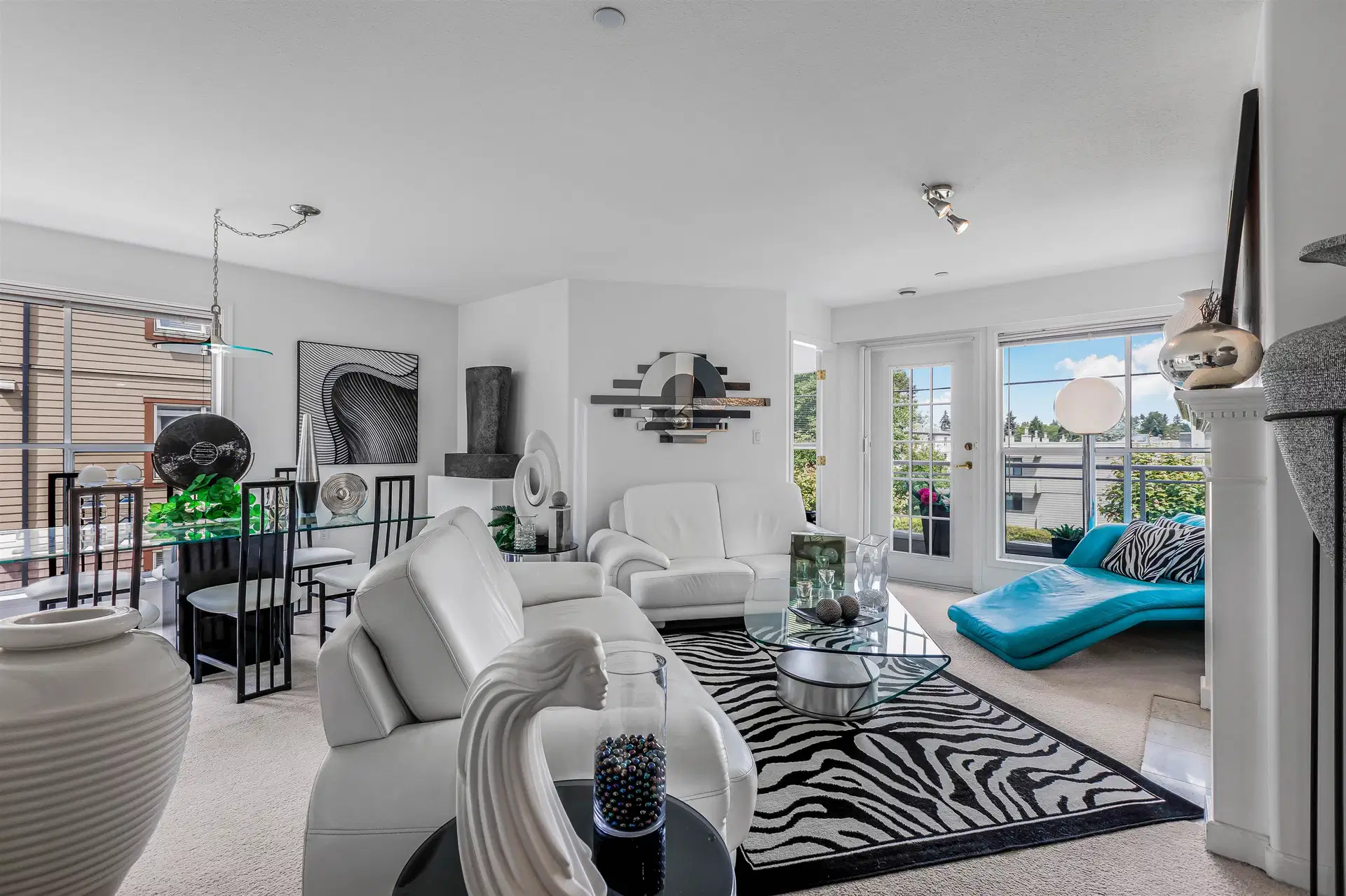 #206 – 15290 18th Avenue