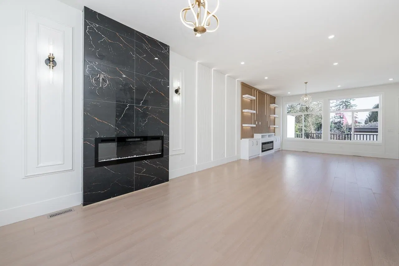 Photo 5 of 22 at #101 – 14259 Park Drive