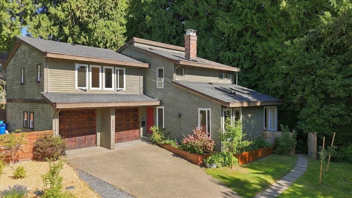 Photo 2 of 40 at 4151 Fircrest Place