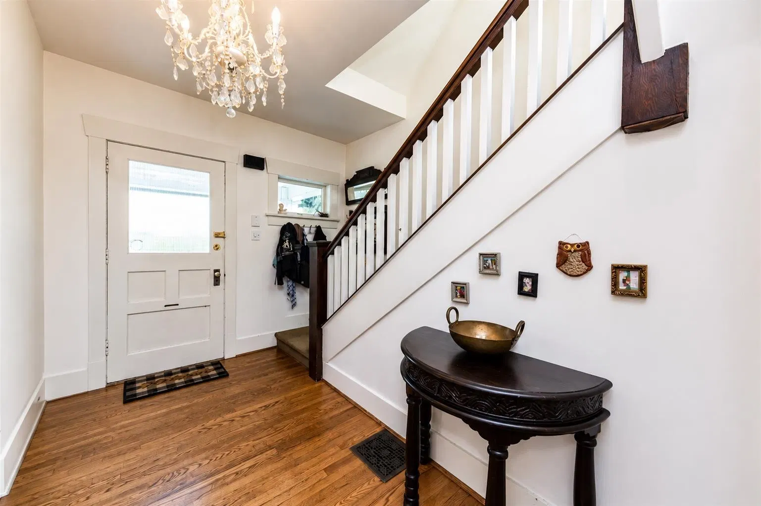 Photo 5 of 40 at 364 E 14th Street