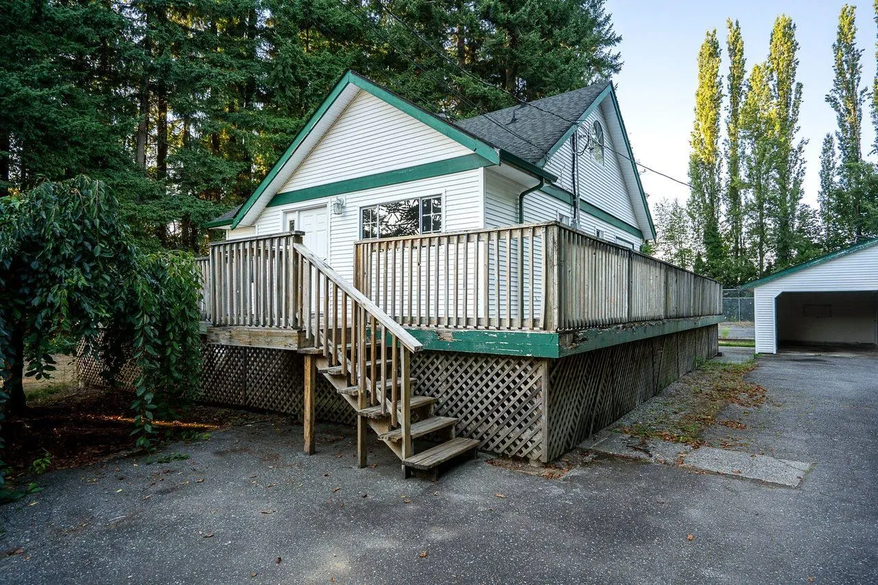 Photo 3 of 40 at 23523 47 Avenue