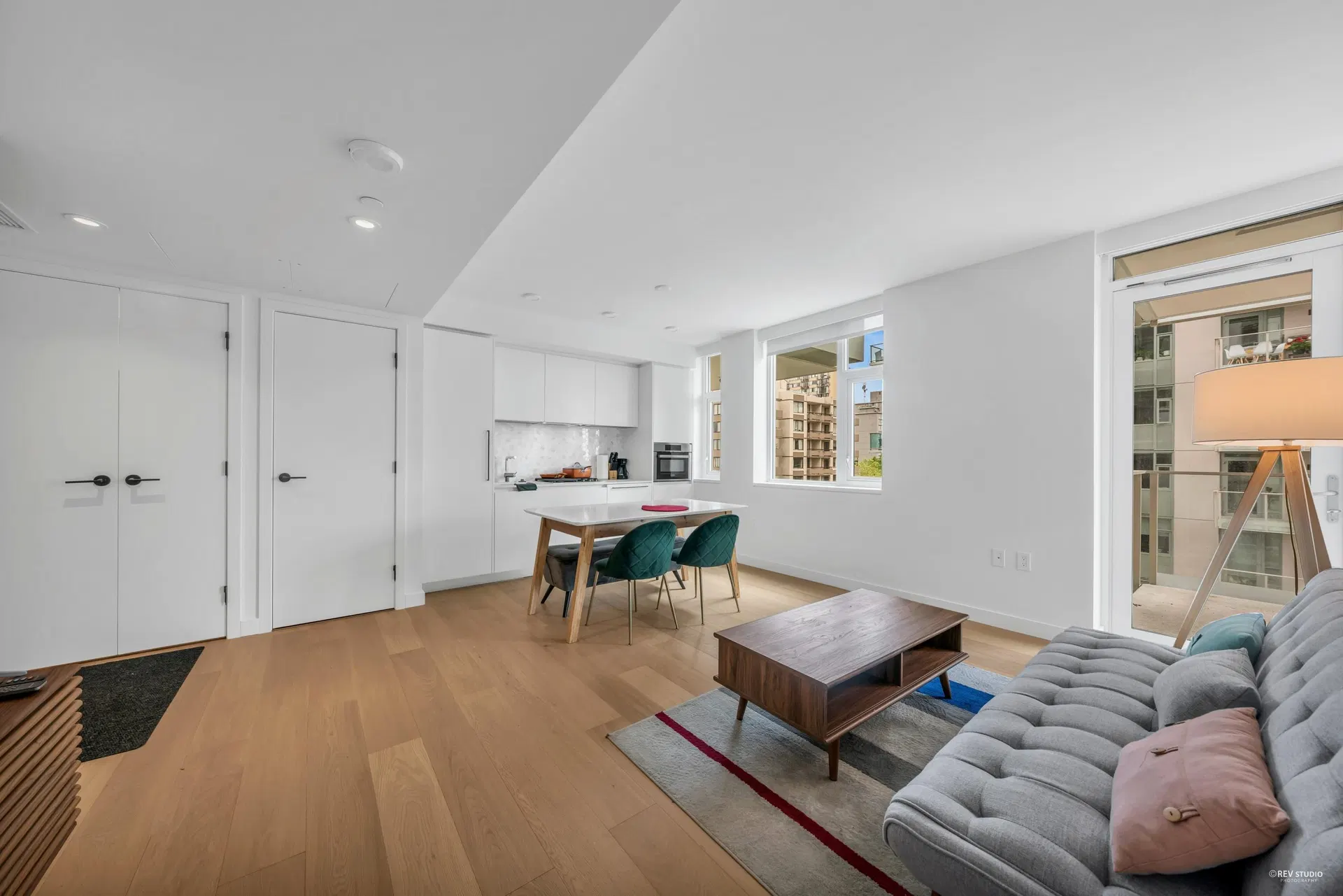 Photo 2 of 21 at #906 – 1180 Broughton Street