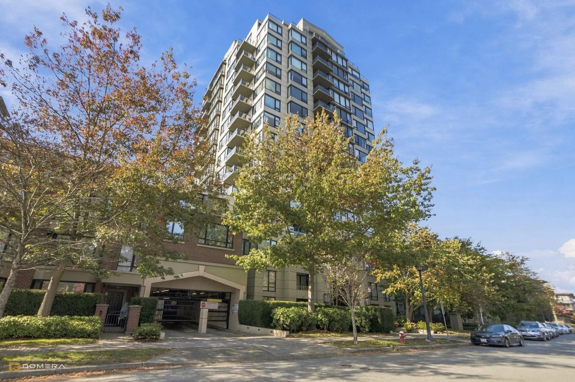 Photo 2 of 32 at #701 – 6233 Katsura Street