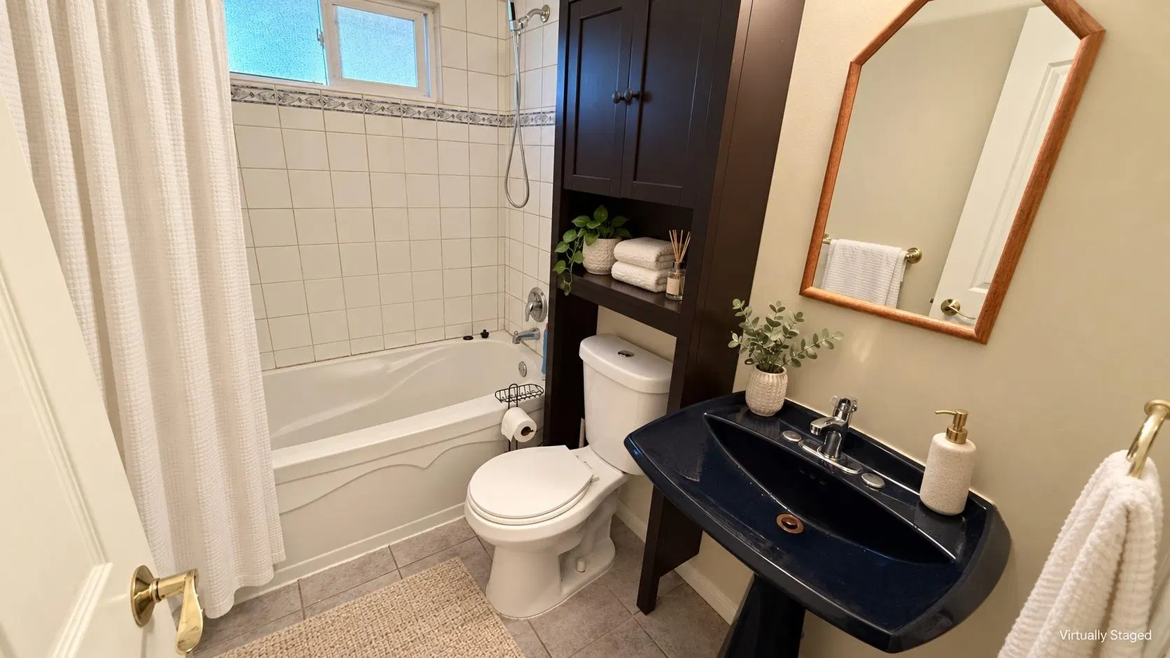 Photo 5 of 5 at 3311 E 45th Avenue