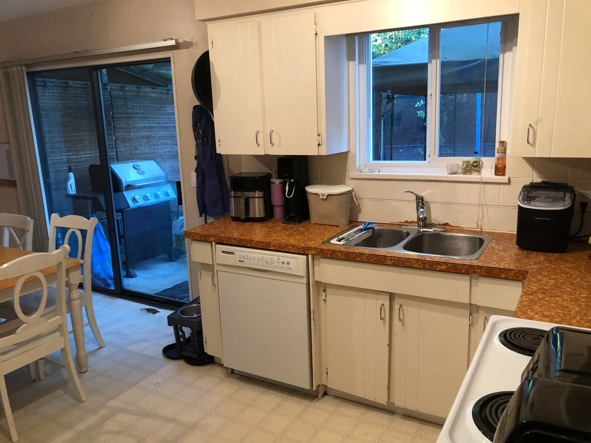 Photo 5 of 16 at 11577 Parkwood Place
