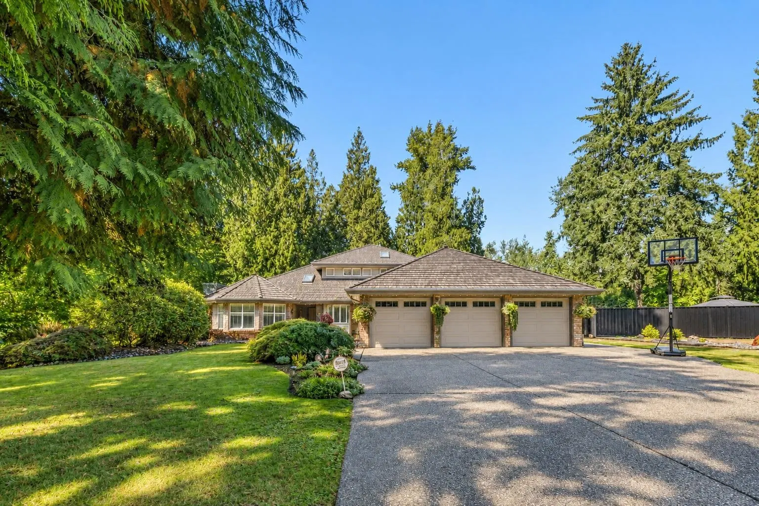 #11 – 23100 129 Avenue