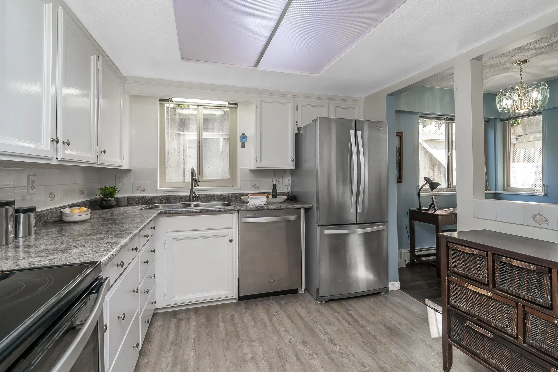 Photo 2 of 30 at #102 – 1368 Foster Street