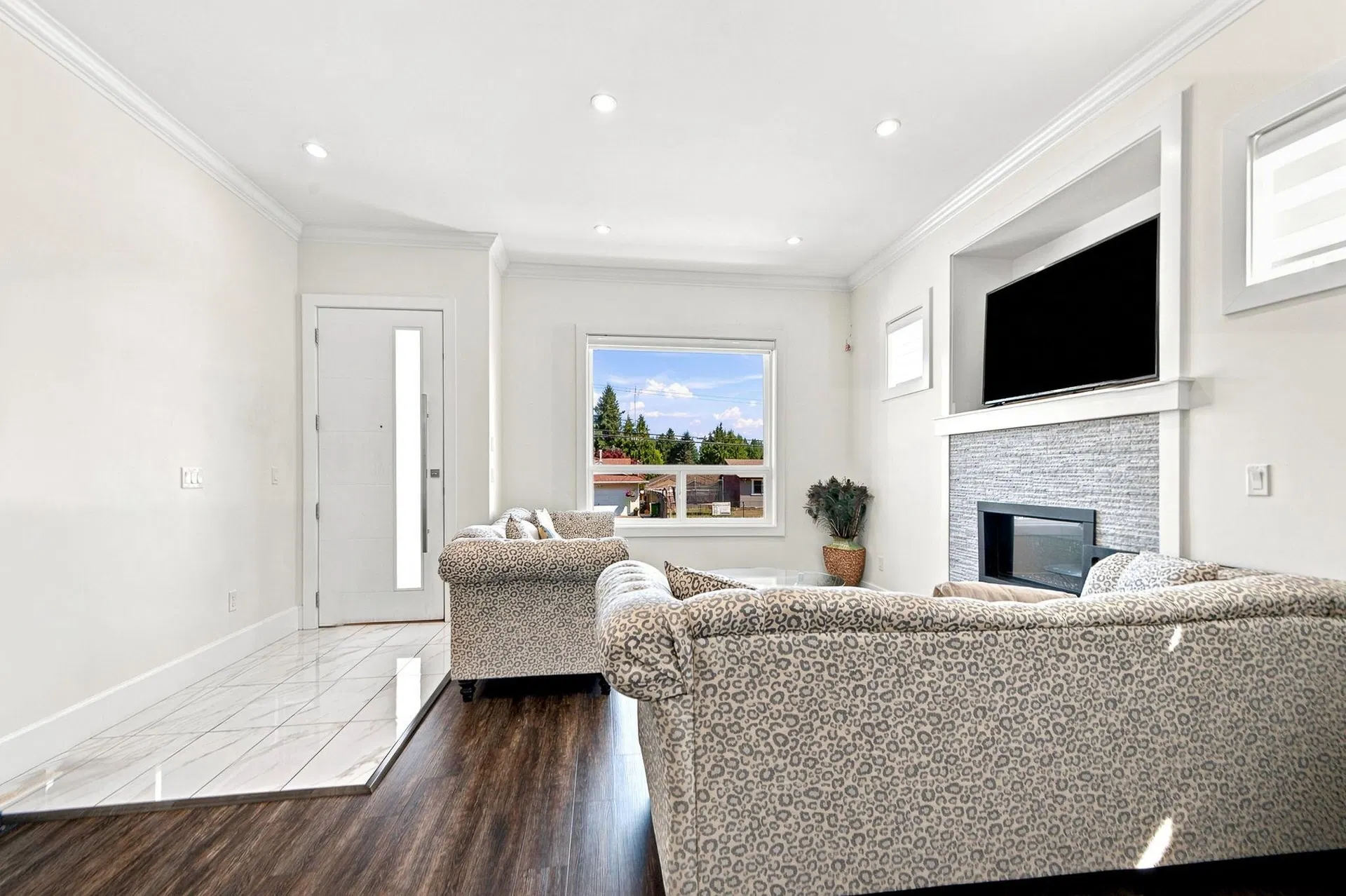 Photo 5 of 37 at 32594 Peardonville Road