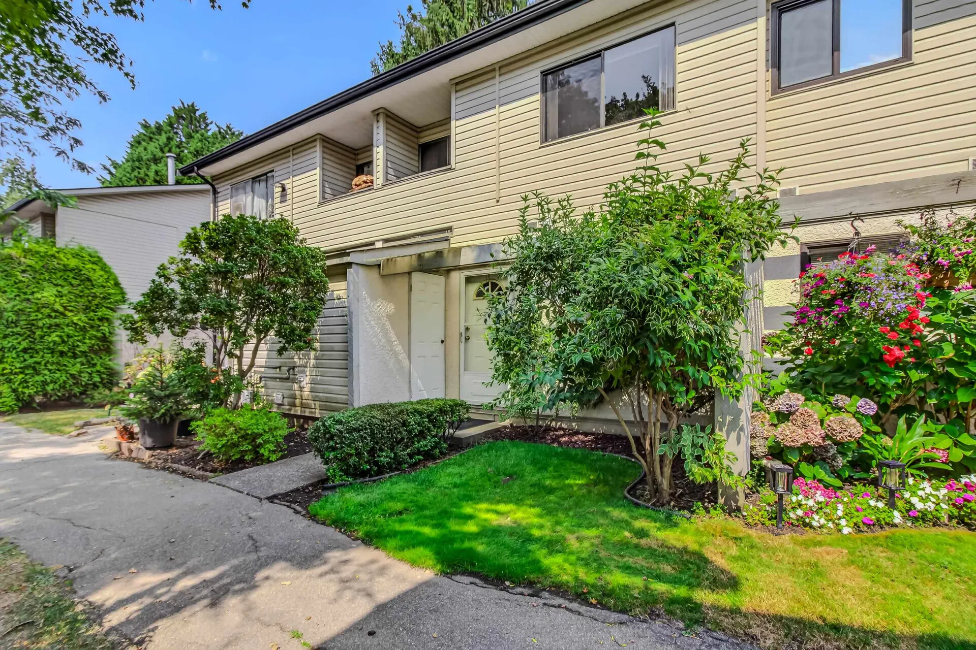 Photo 2 of 40 at #9 – 20390 53 Avenue