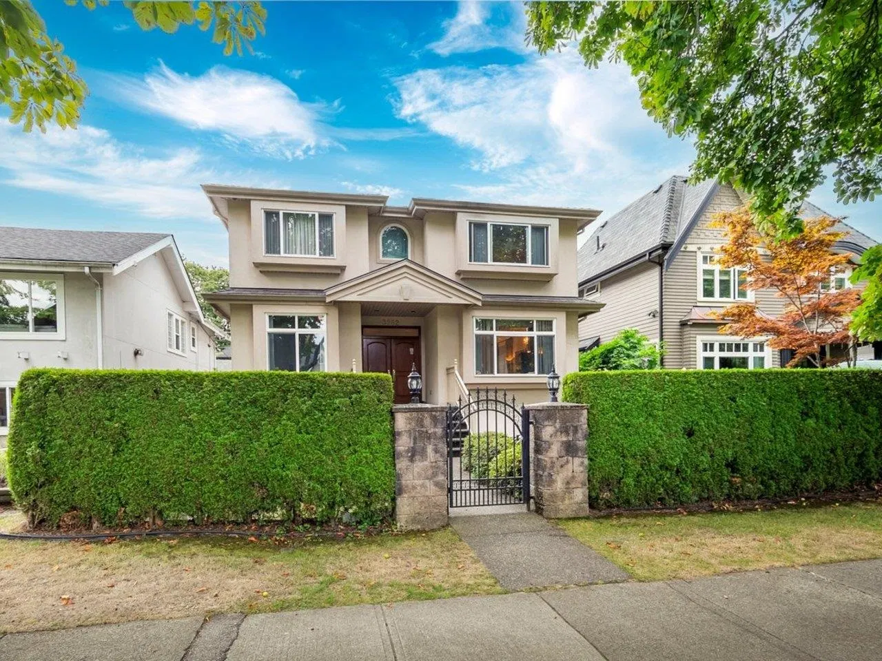 Photo 4 of 40 at 3262 W 12th Avenue