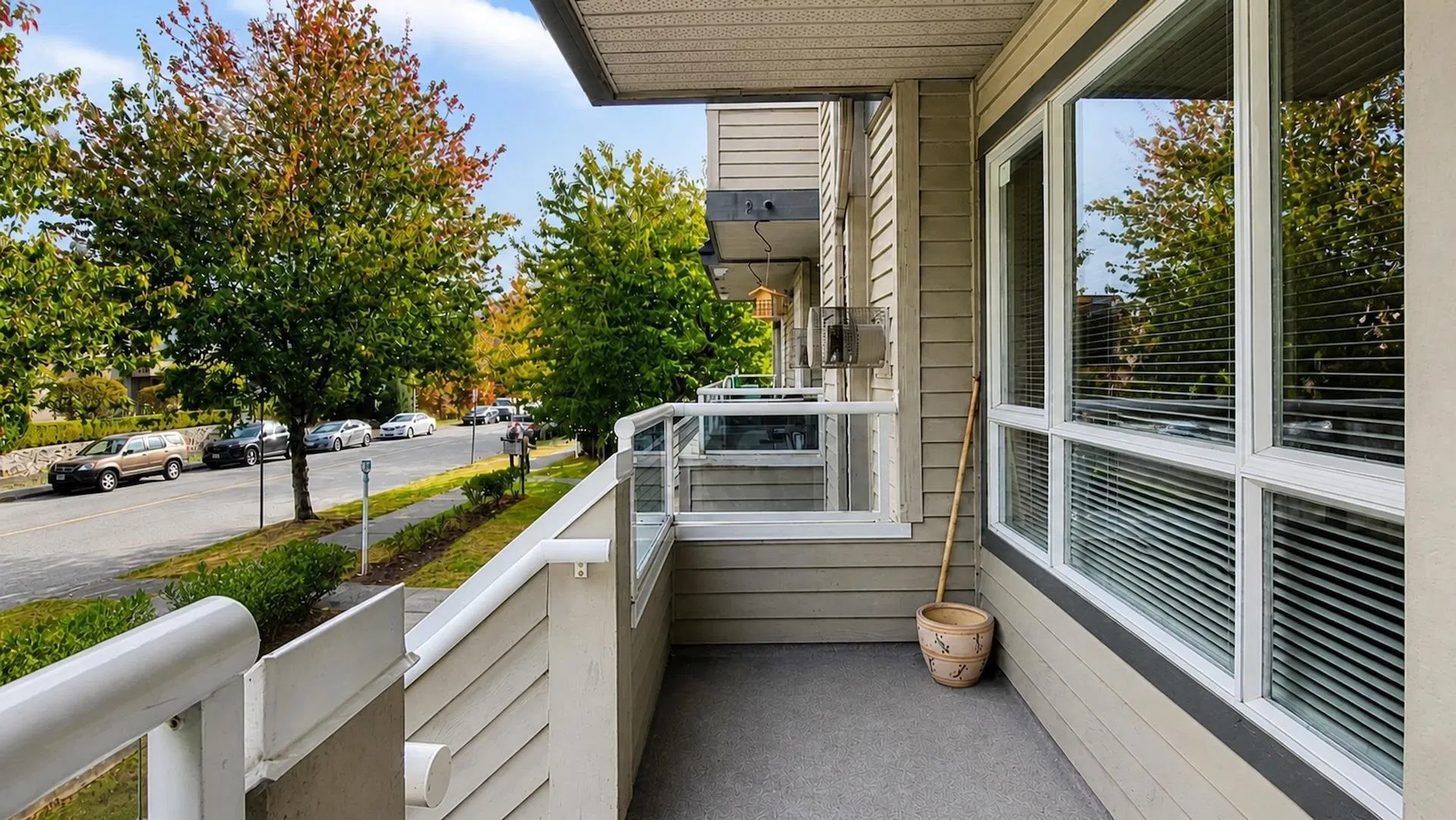 Photo 2 of 20 at #203 – 3938 Albert Street