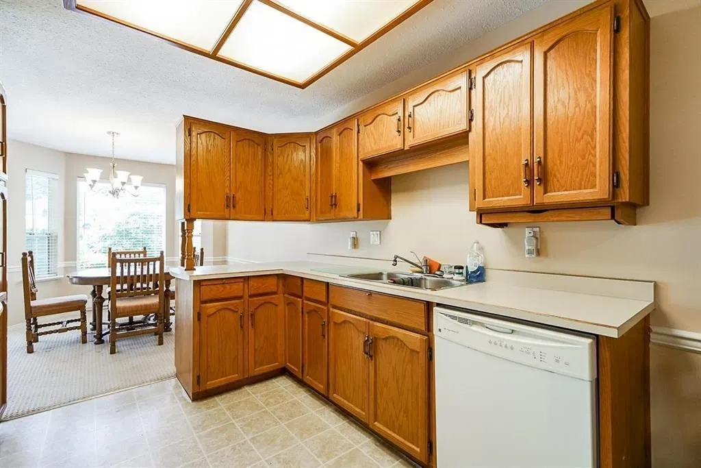 Photo 5 of 37 at #13 – 33123 George Ferguson Way