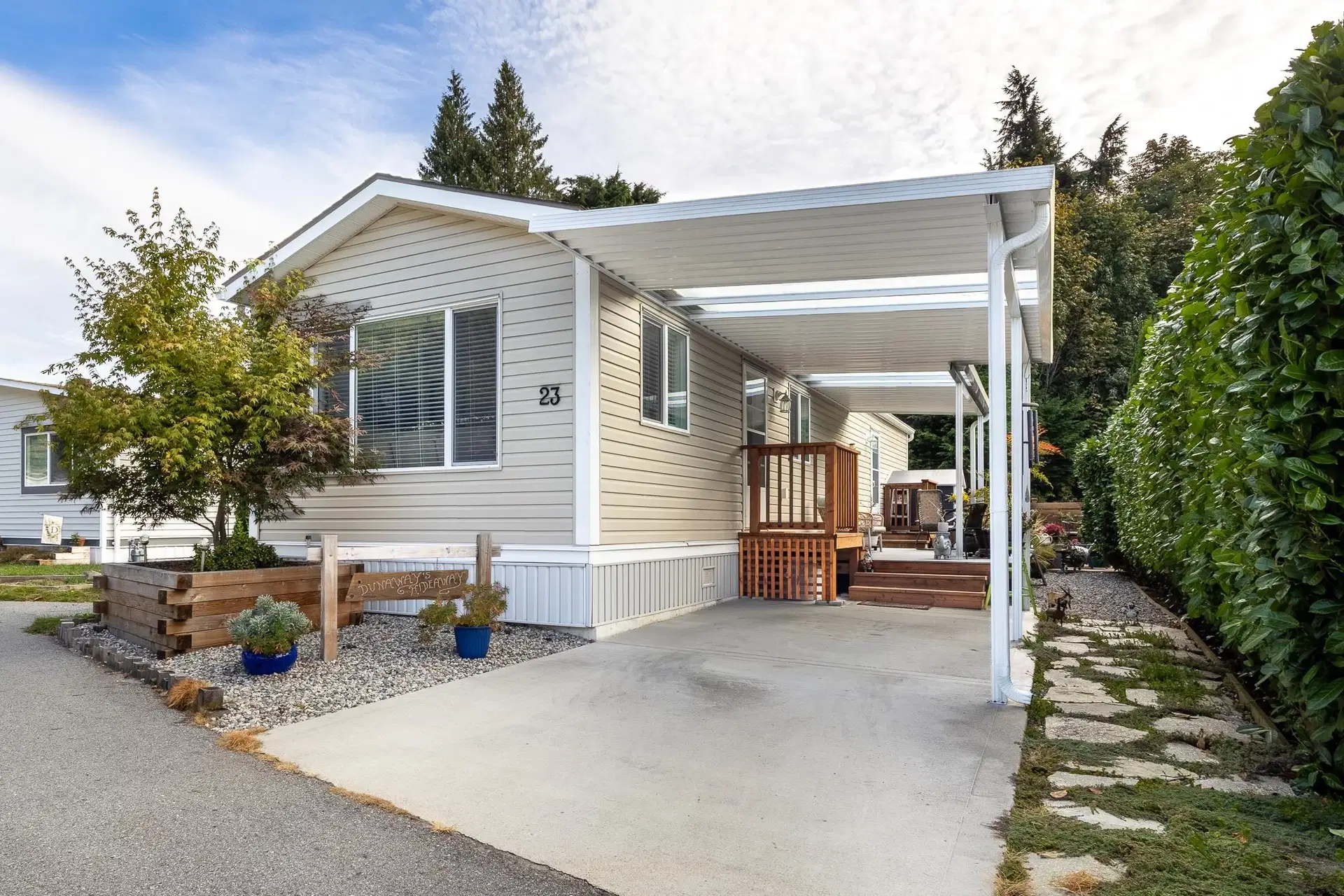 #23 – 4496 Sunshine Coast Highway