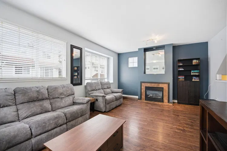 Photo 4 of 40 at #5 – 20582 67 Avenue