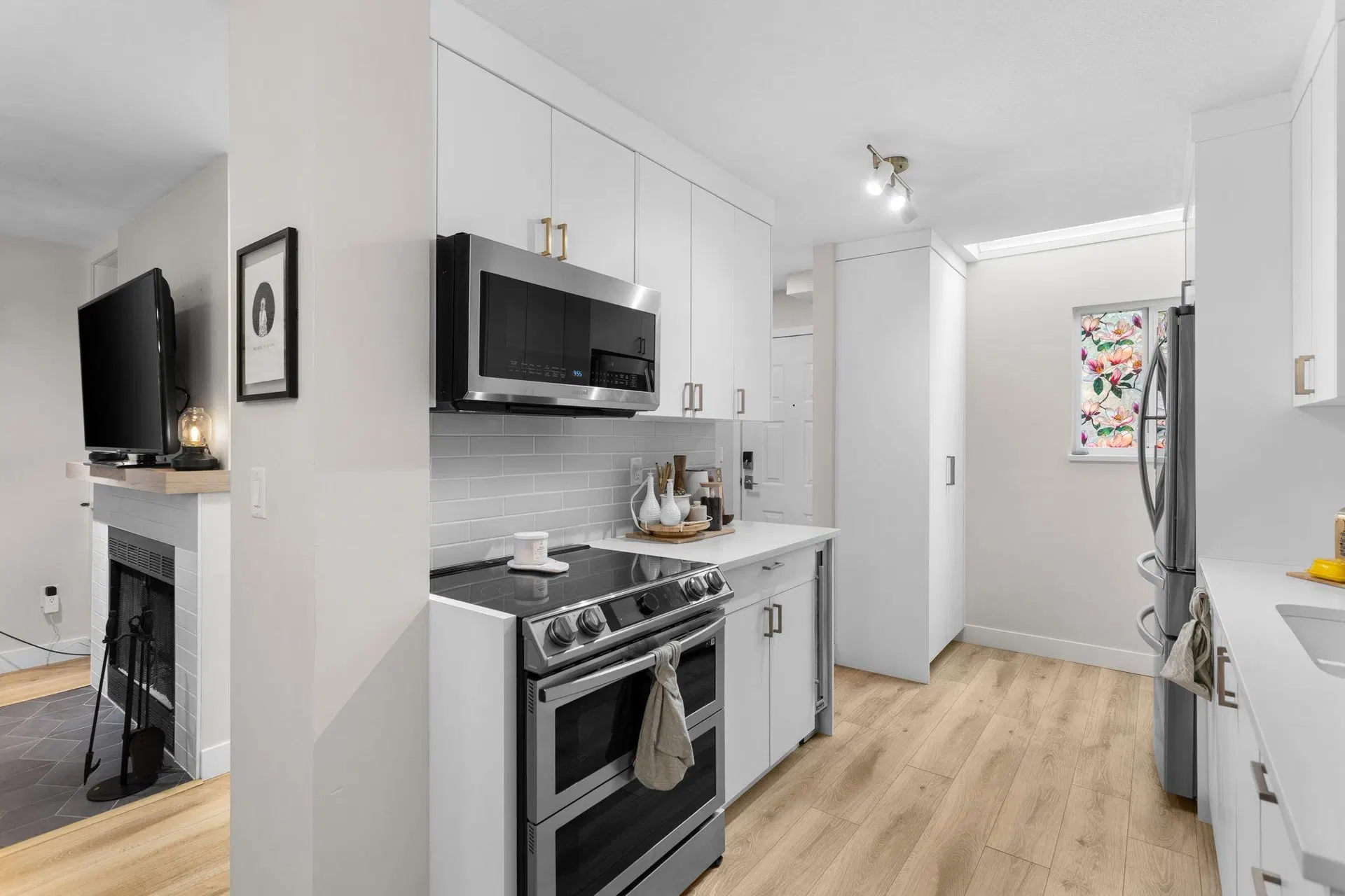 Photo 3 of 26 at #29 – 2736 Atlin Place