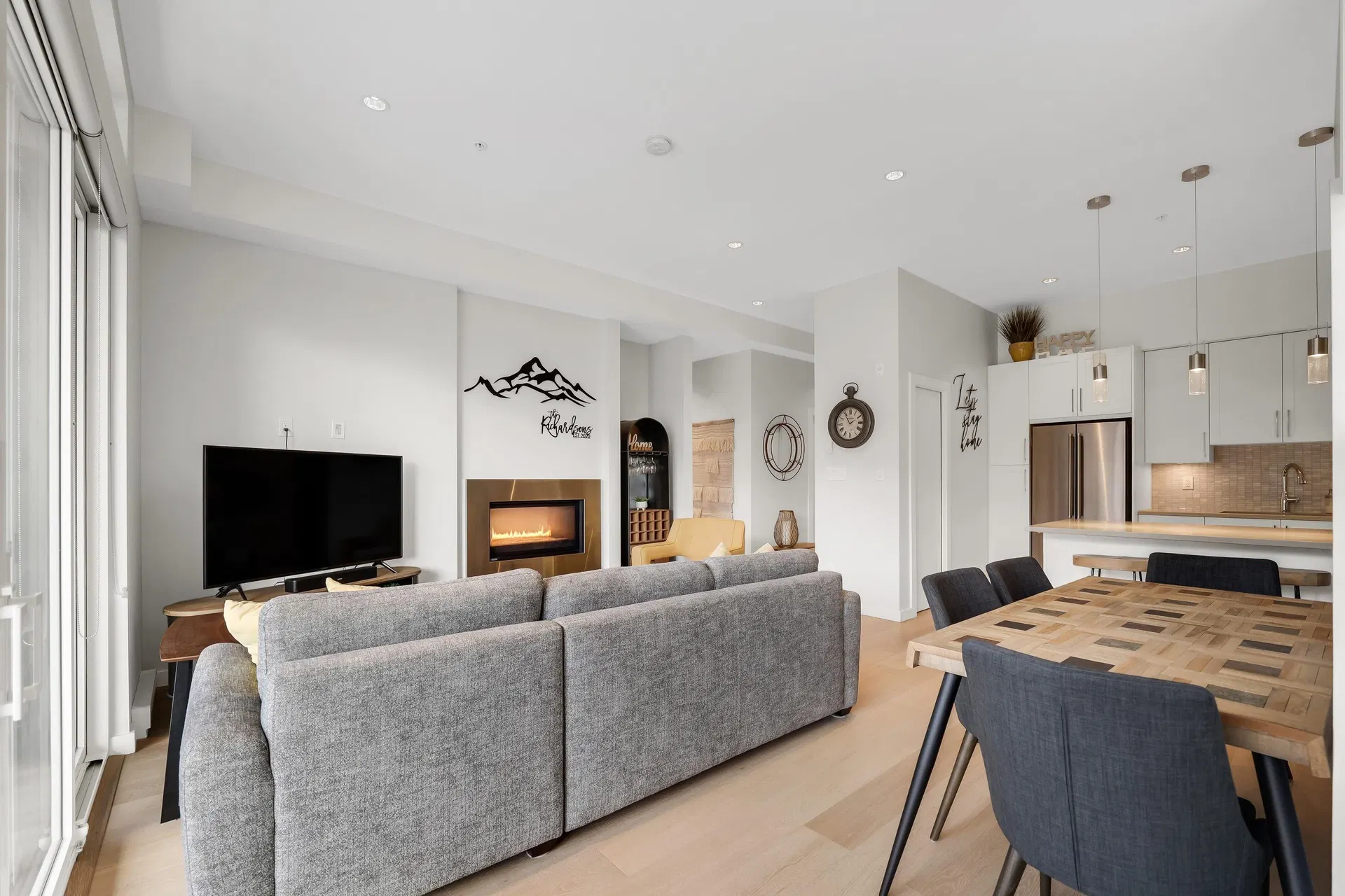 Photo 5 of 23 at #310 – 41328 Skyridge Place