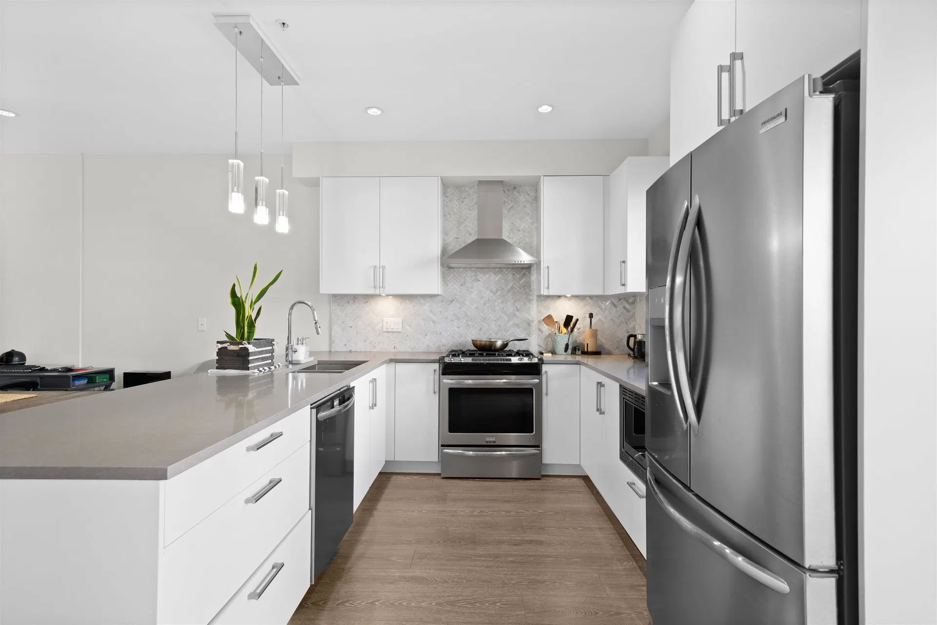 Photo 4 of 25 at #30 – 843 Ewen Avenue